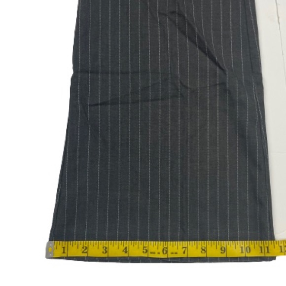 New York & Company Women’s Gray Pinstripe Dress Pants. Stretch. Size 10 Tall. - Picture 5 of 7